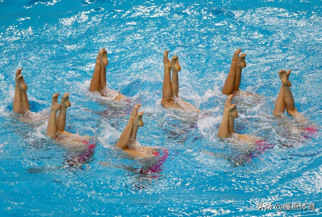 花样游泳朝鲜图片